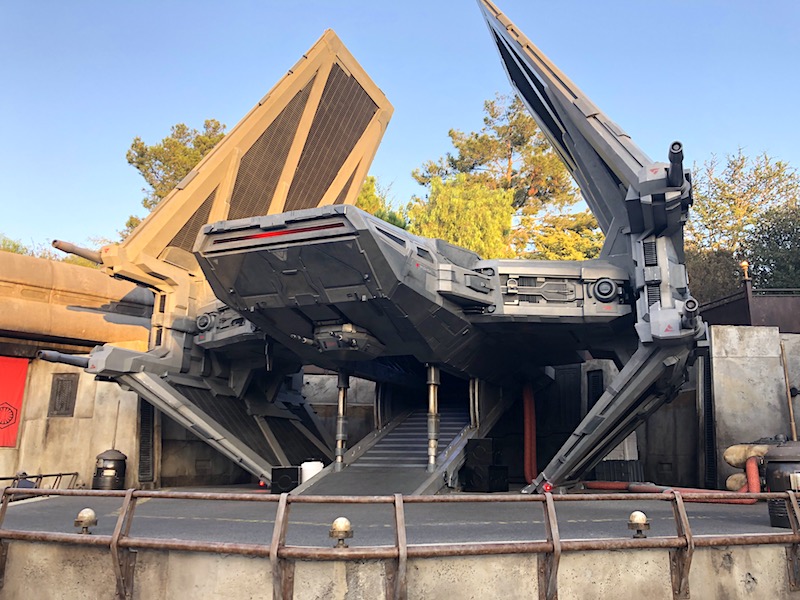Un caccia Echelon TIE in Black Spire Outpost, Galaxy's Edge a Disneyland
